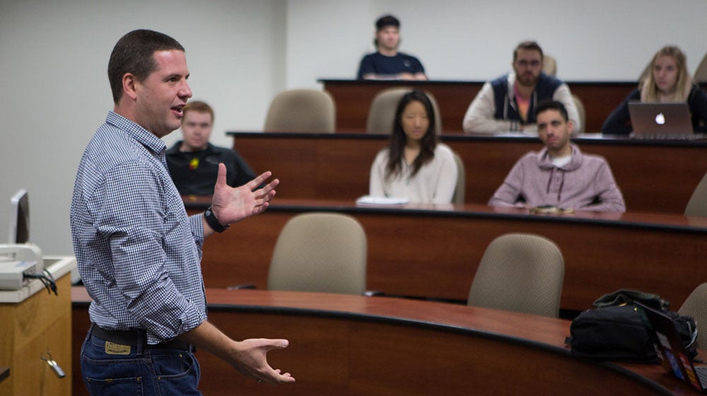 Kiril Avramov teaching a class